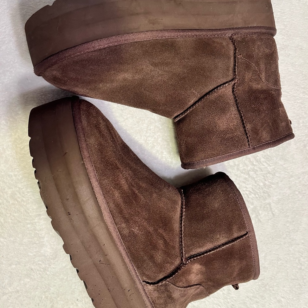 UGG Classic Mini Platform Boots Brown Chestnut Women’s 10